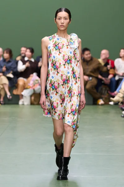 Look 37